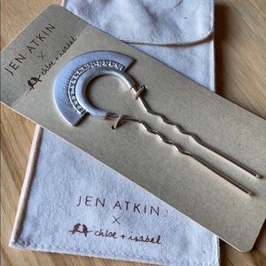 Crystal Pavé Fan Pin